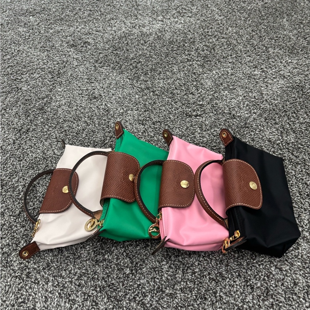 Longchamp Le Pliage Cosmetics Case
set of 4